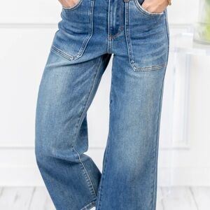 NWOT Judy blue cropped flares